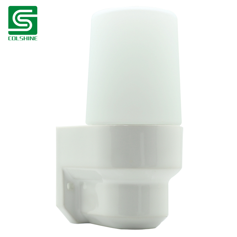 White Lamp Holder